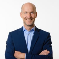 Eberhardt Weber, Founder and CEO of SAAS AG discusses headless commerce