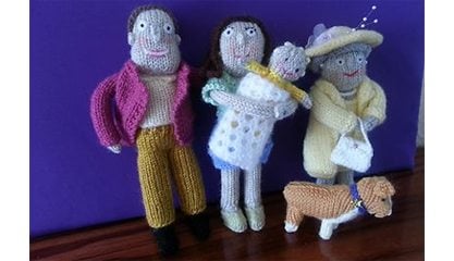 Knitted Royal Baby Family hm