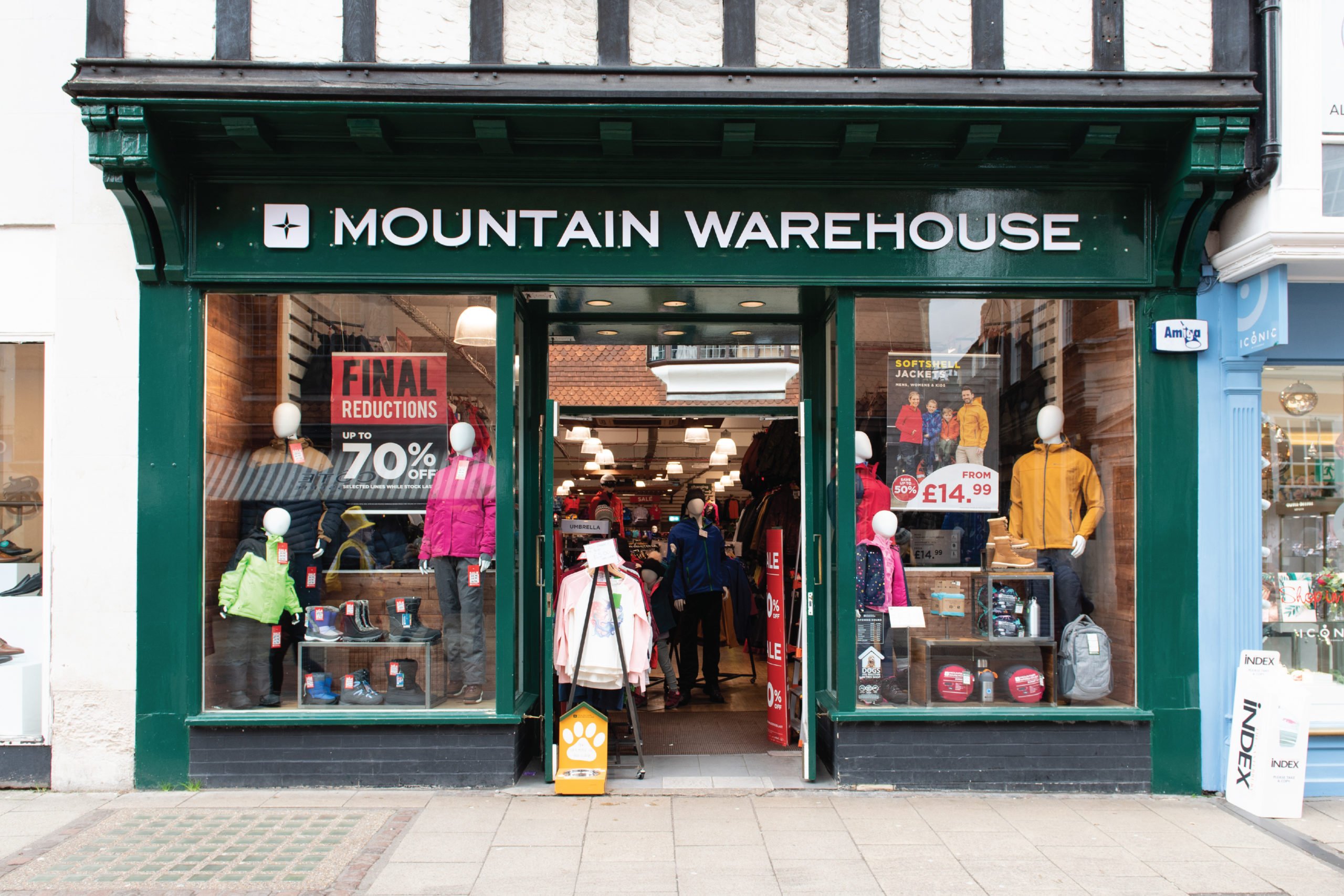 Outdoor retail giant Mountain Warehouse opens new store in Bedford