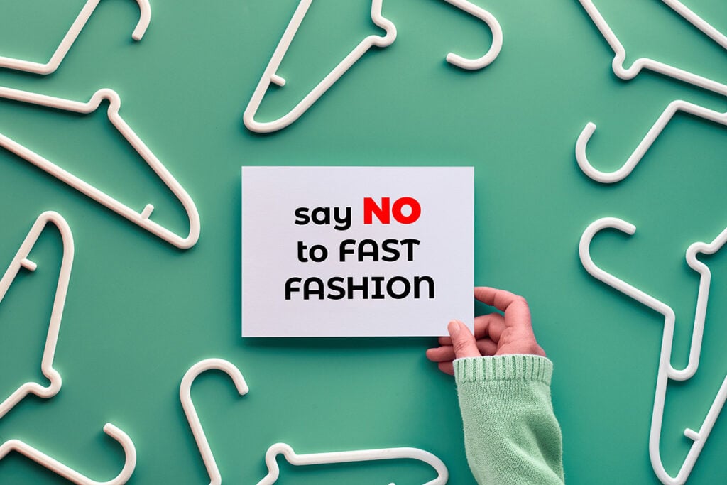 Vestiaire Collective ban 30 Fast Fashion brands