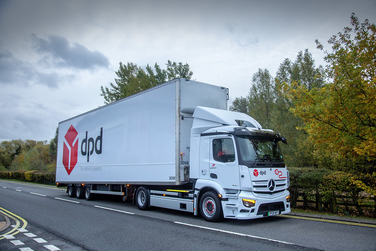 Dpg Vehicles DPD long term trial of all-electric Mercedes-Benz HGV - ChannelX