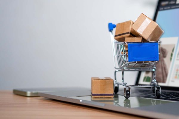 Dropship vs Marketplace - The Pros & Cons