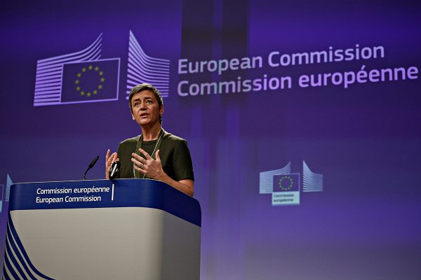 EU-Commission-accuse-Amazon-of-abusing-competition-rules