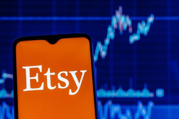 Etsy payment reserves Etsy sales flatline since pandemic boost