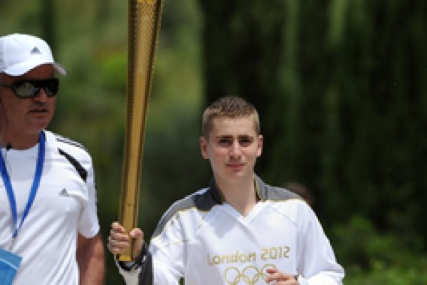 London-2012-Olympic-Flame-lighting-ceremony