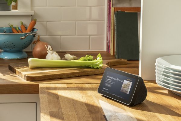 New-Amazon-Echo-Show-5-smart-speaker