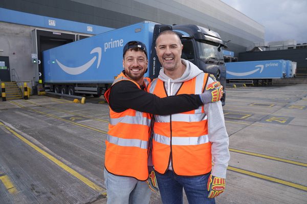 Paddy McGuinness and Sam Thompson deliver to The Multibank for Christmas