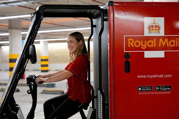 Royal Mail introduces first urban electric cargo cycles