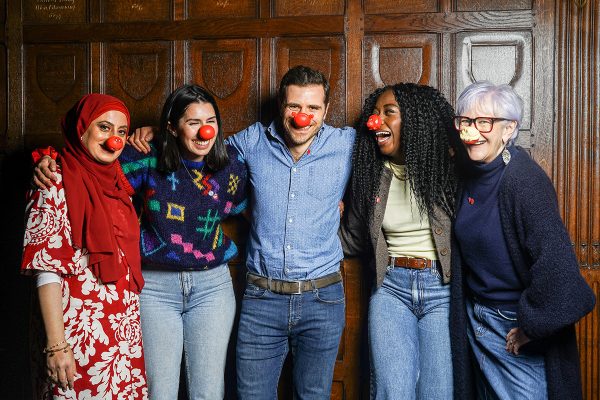 Traitors stars promote Red Nose on Amazon