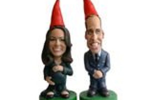 Wills-and-Kate-Gnomes-sm
