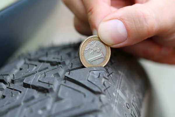 eBay urge motorists to check car tyres